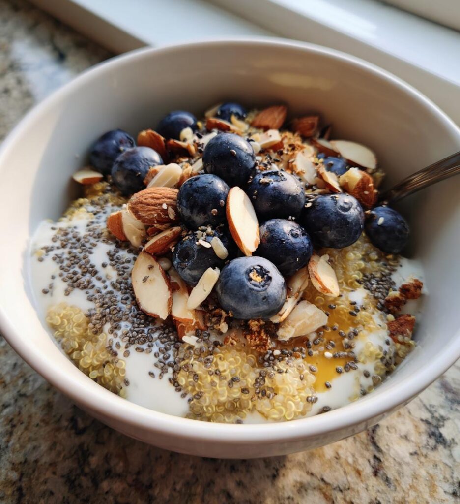 Healthy Quinoa Breakfast Bowl