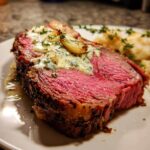 Prime Rib with Roasted Garlic and Horseradish Cream Sauce